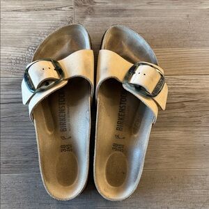 BIRKENSTOCK women's madrid big buckle sandal in almond 38